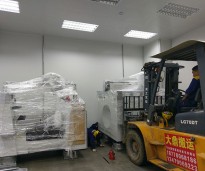 三坐標，加工中心等精密設備---